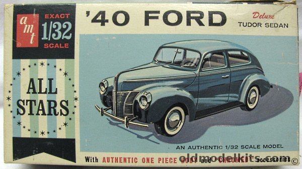 AMT 1/32 1940 Ford Tudor Sedan Deluxe, 7240-50 plastic model kit